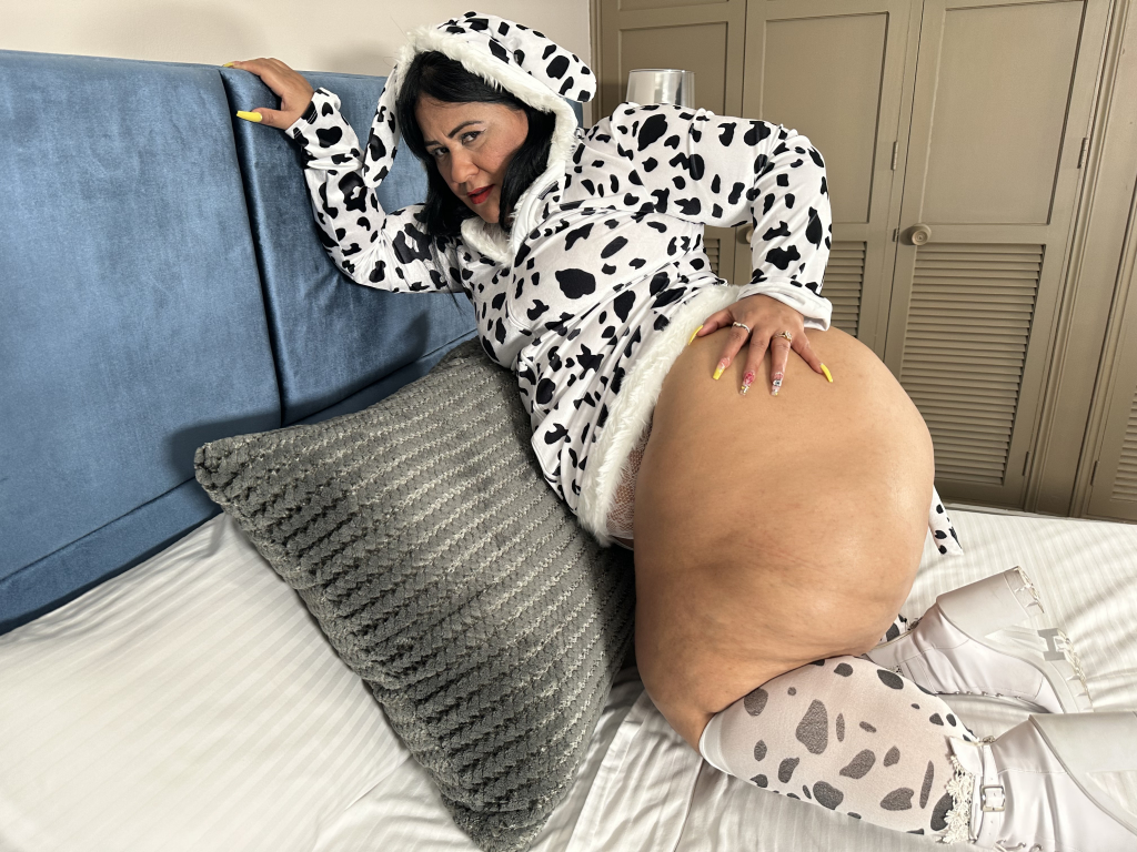 Katherine Gomez And Eddie Jaye Columbia Fun Pt2